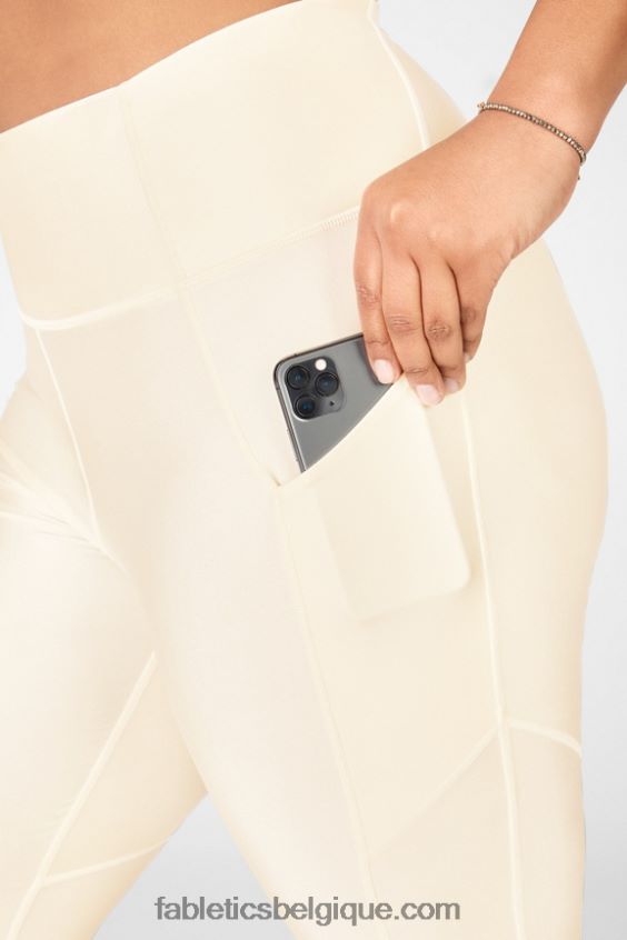 Oasis Pureluxe Legging taille haute brillant 7/8 femmes Fabletics 404P0T900 brillance de la crème au beurre