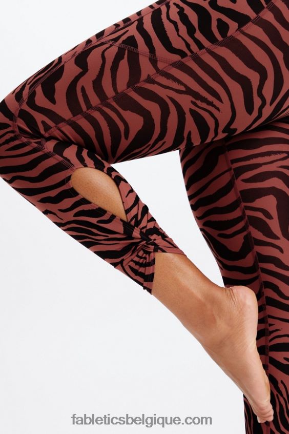 Oasis Pureluxe Legging taille haute torsadé 7/8 femmes Fabletics 404P0T1138 trait de zèbre en acajou