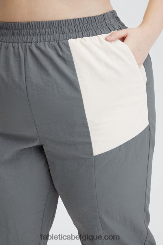 pantalon de survêtement bicolore kickback femmes Fabletics 404P0T128 prune sucrée/pois noirs