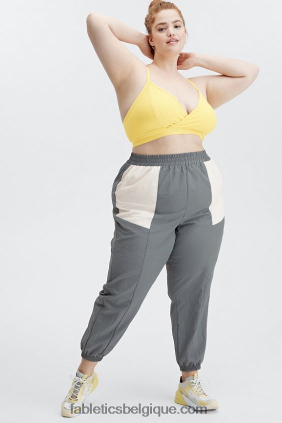pantalon de survêtement bicolore kickback femmes Fabletics 404P0T128 prune sucrée/pois noirs