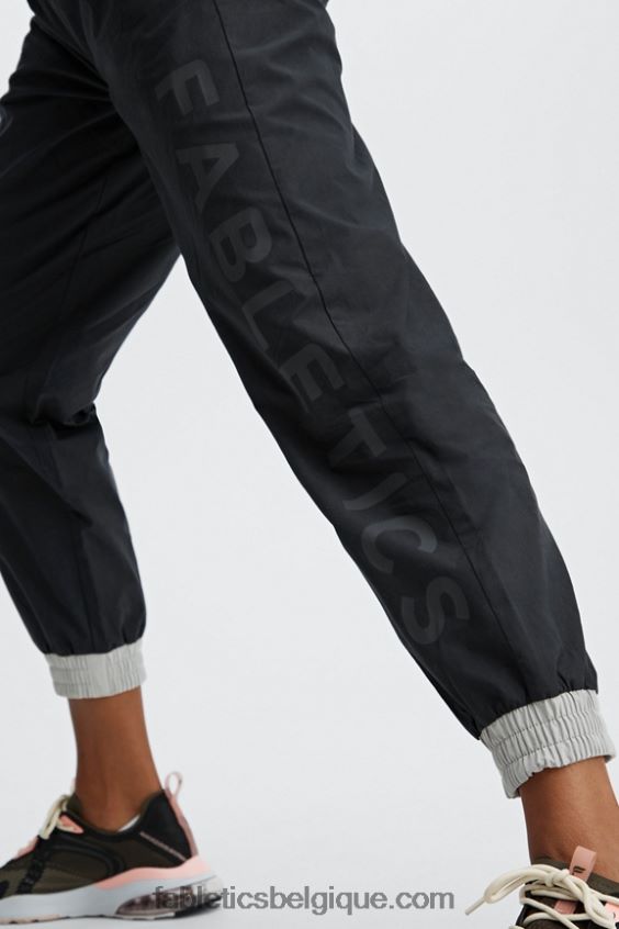 pantalon de survêtement kora femmes Fabletics 404P0T163 noir/multicolore