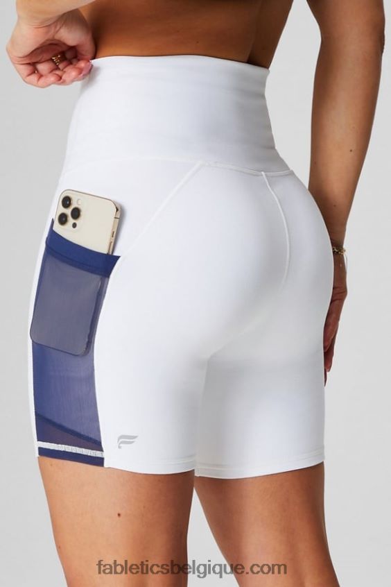 on-the-go powerhold ultra hw 6\'\' court femmes Fabletics 404P0T393 blanc classique/marine collégiale/graphique de tennis