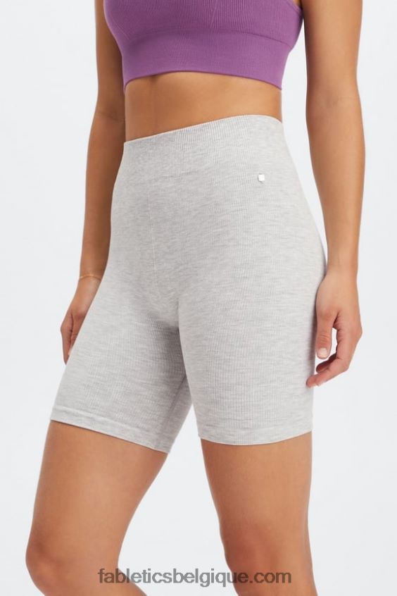 short 7" taille haute sans couture nuage femmes Fabletics 404P0T445 poussière d'étoile rouge foncé / or