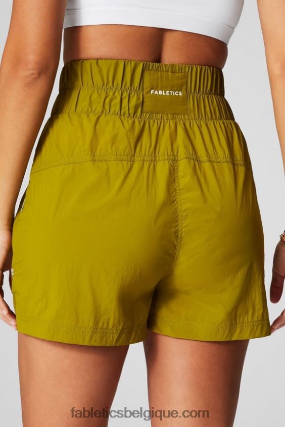 short en nylon passepoilé à taille ultra haute femmes Fabletics 404P0T606 oliveraie/argent réfléchissant