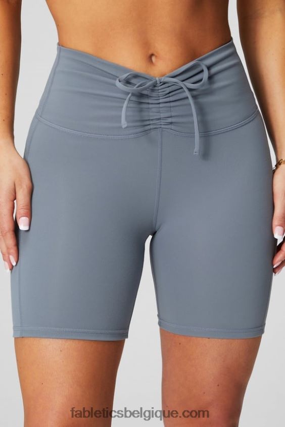short pureluxe taille ultra haute froncé 6" femmes Fabletics 404P0T612 cosmo/graphique violet