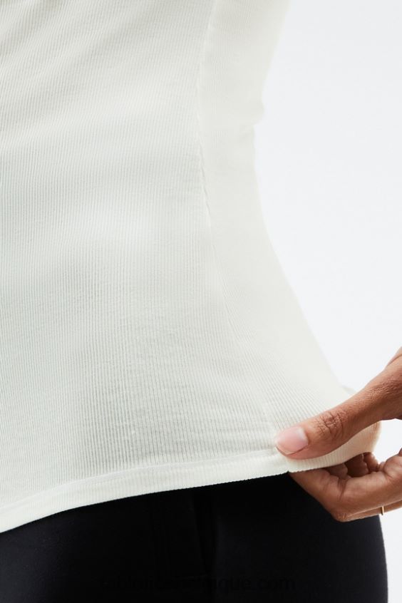 t-shirt à manches courtes jess femmes Fabletics 404P0T2100 défense