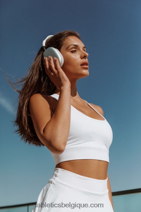 soutien-gorge de sport universel de tennis à emporter femmes Fabletics 404P0T1756 blanc brillant