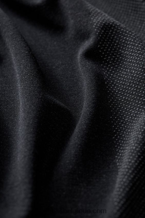 le t-shirt à manches longues de la journée d\'entraînement Hommes Fabletics 404P0T3560 noir