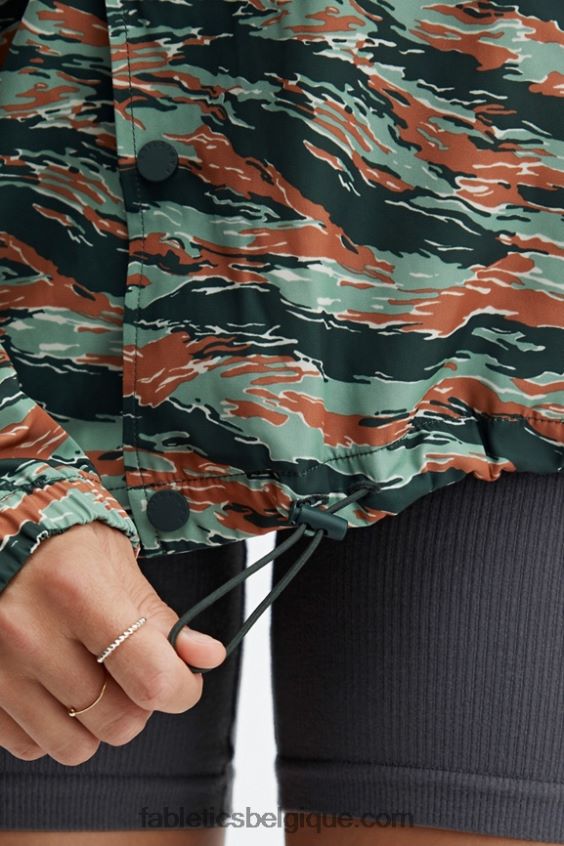 la seule veste d\'entraîneur Hommes Fabletics 404P0T3645 grand camouflage de tigre